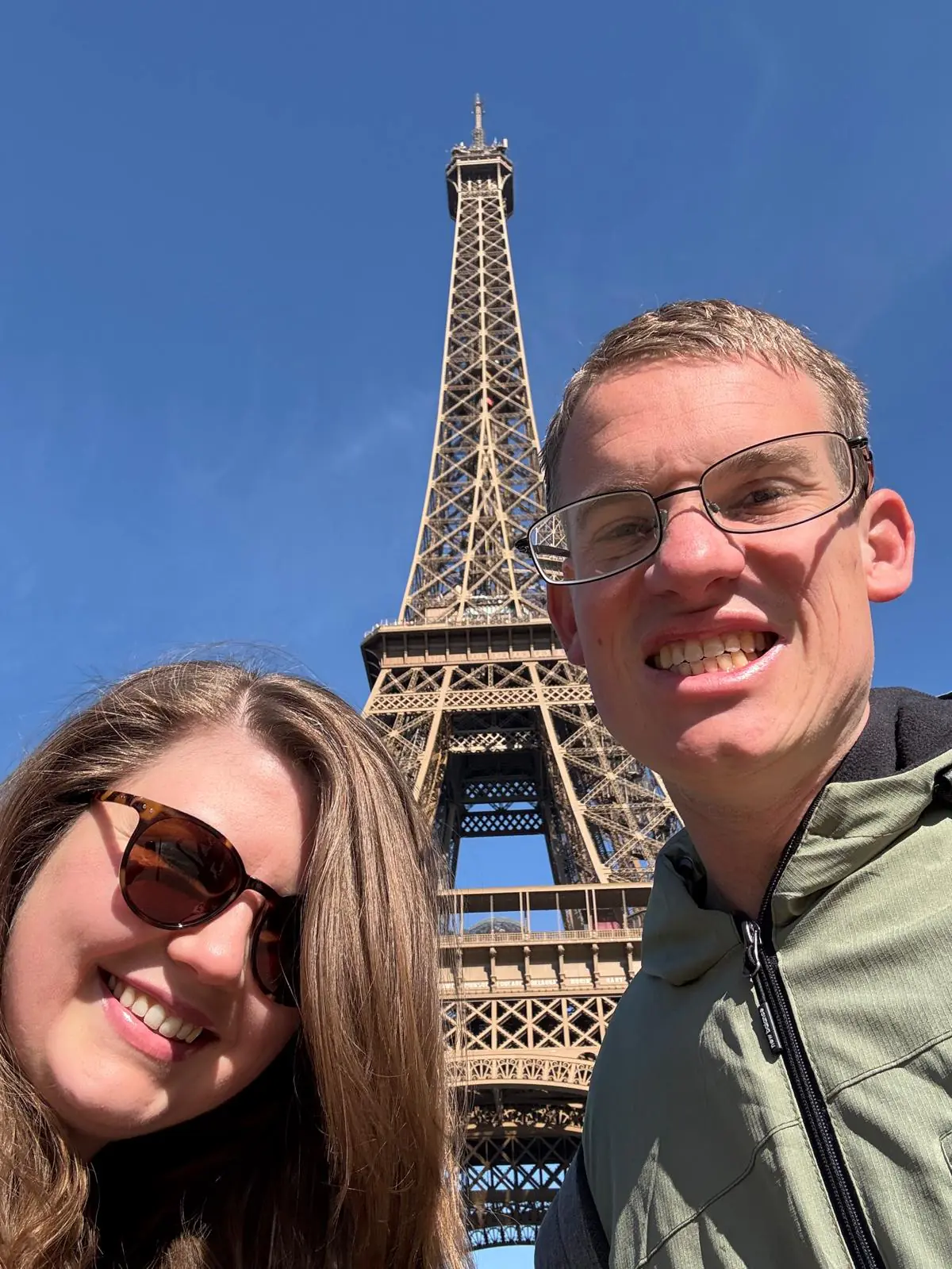 Anders and Molly in front of the Eiffel Tower